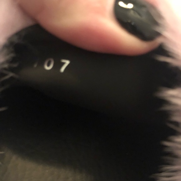 Givenchy mink fur slides 37 - Picture 6 of 6